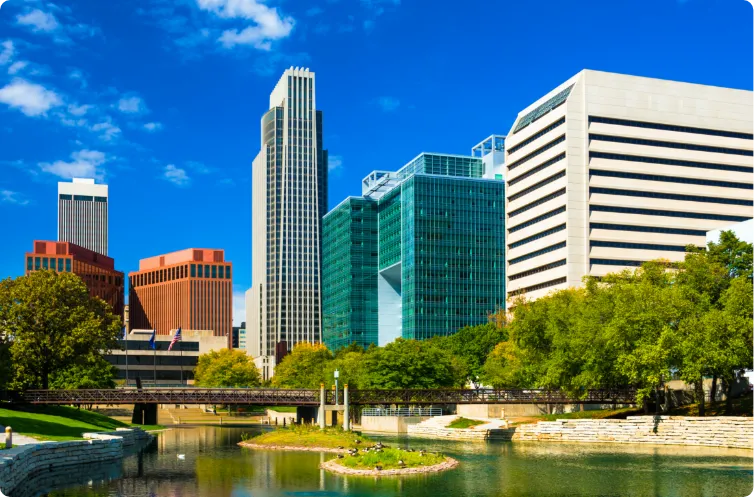 sunny skyline of Omaha Nebraska